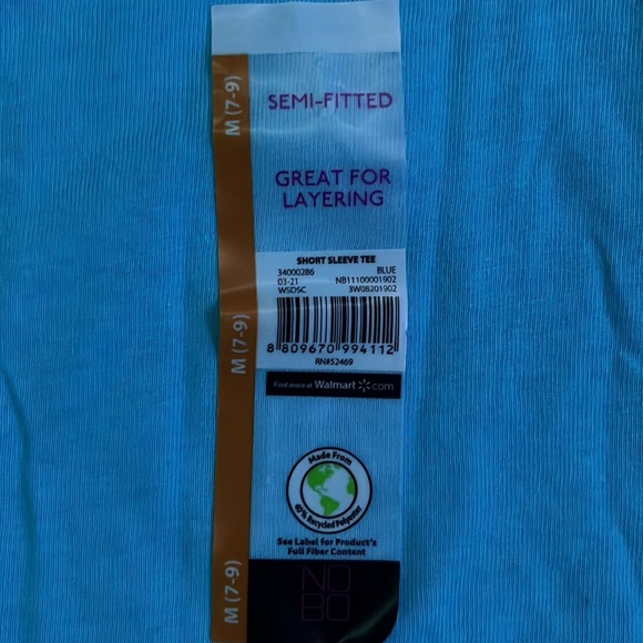 T-Shirt - Picture 2 of 3